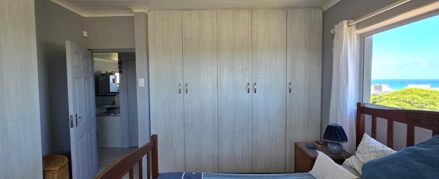 5 Bedroom Property for Sale in Kleinbaai Western Cape